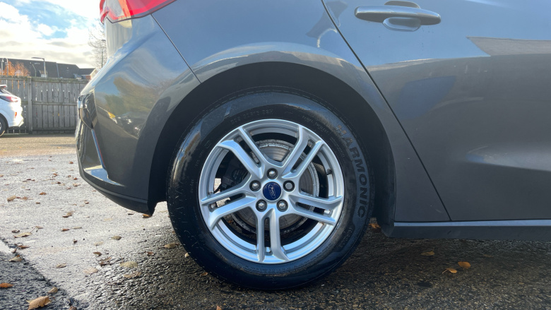 Ford Focus 1.0 EcoBoost 125 Zetec 5dr Petrol Hatchback